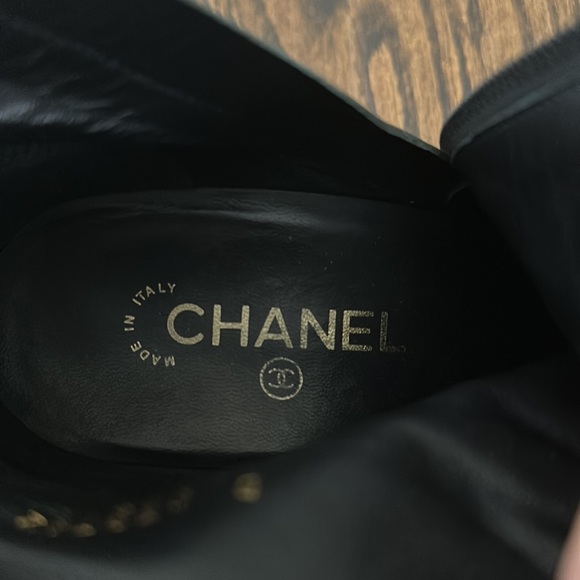 CHANEL 2017 Faux Pearl Accents Boots Size: 11 | IT 41 - Picture 12 of 16